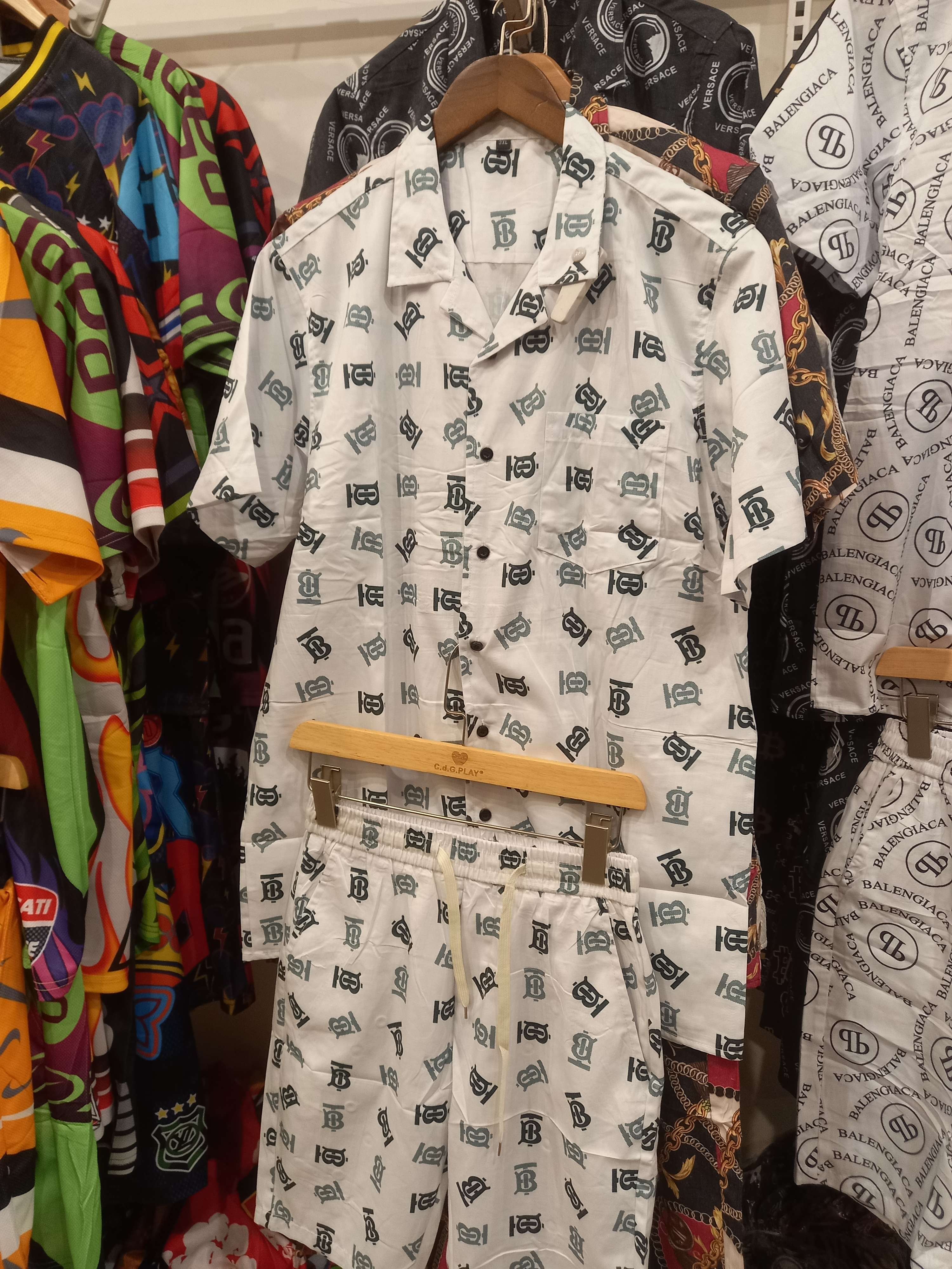 Détente Été : Chemise Manches Courtes & Short confortable